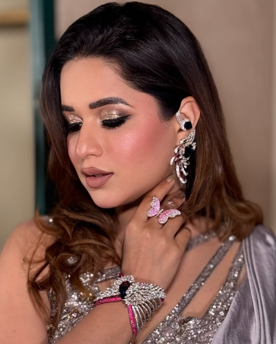 Aarushi makeup artist