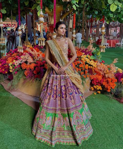 Bride Edition - Photo 1